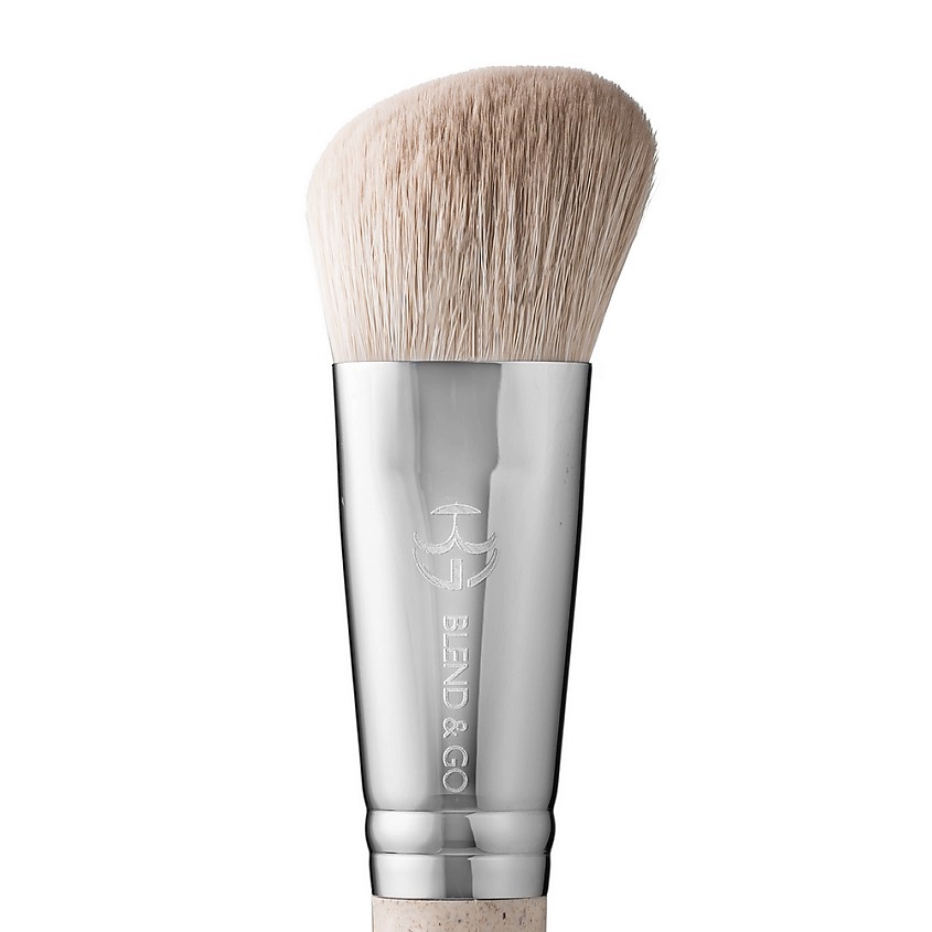 BLEND&GO Vegan bamboo brush Скошенная Кисть для контуринга, румян, хайлайтера F621b – фото 8