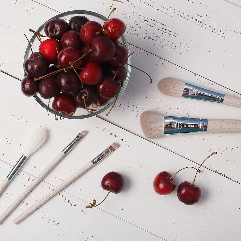 BLEND&GO Vegan bamboo brush Скошенная Кисть для контуринга, румян, хайлайтера F621b – фото 12