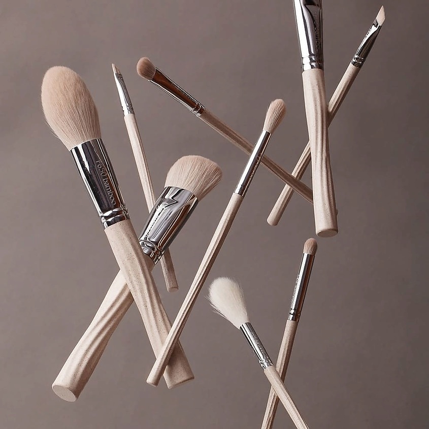 BLEND&GO Vegan bamboo brush Скошенная Кисть для контуринга, румян, хайлайтера F621b – фото 11