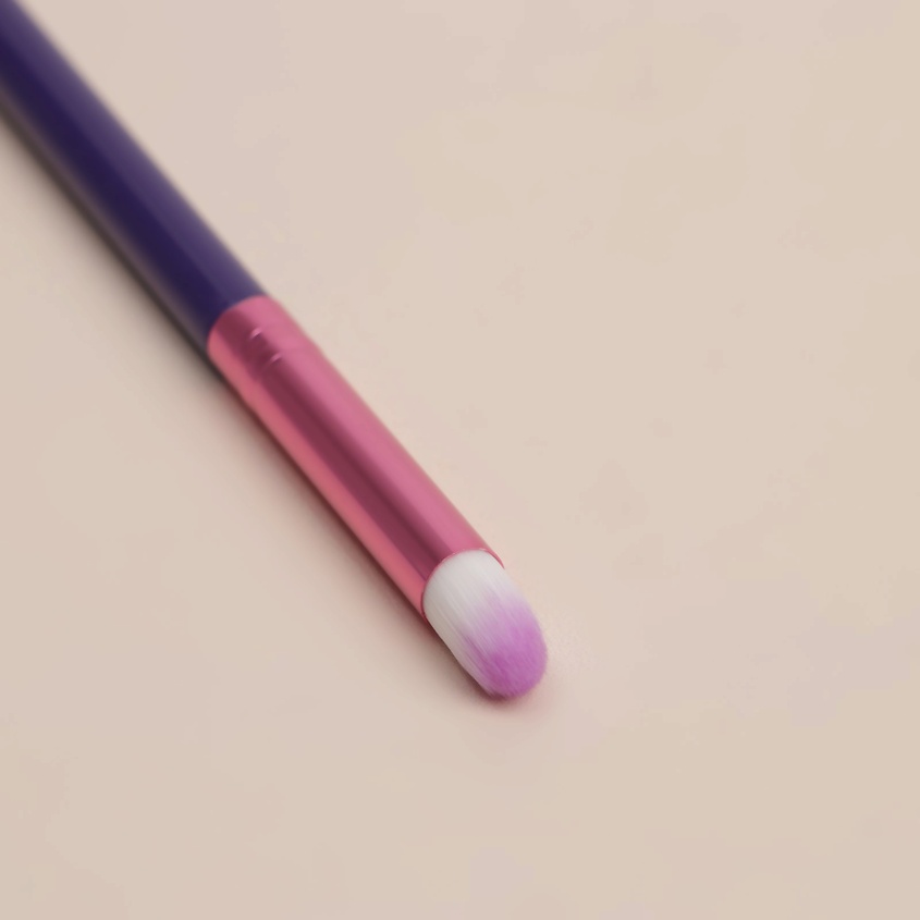 QUEEN FAIR Кисть для макияжа «PENCIL» – фото 4
