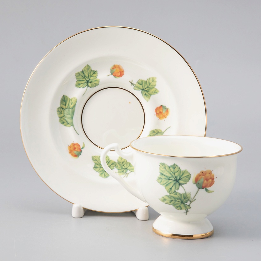 ИМПЕРАТОРСКИЙ ФАРФОРОВЫЙ ЗАВОД Чашка с блюдцем чайная  "Морошка" – фото 2