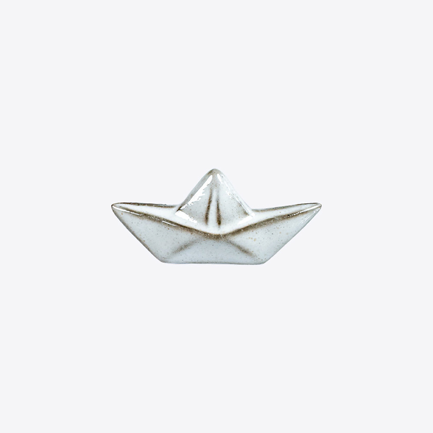 LA PALME ARTISAN CERAMICA Брошь-значок из керамики Оригами Кораблик Вайт Б – фото 1