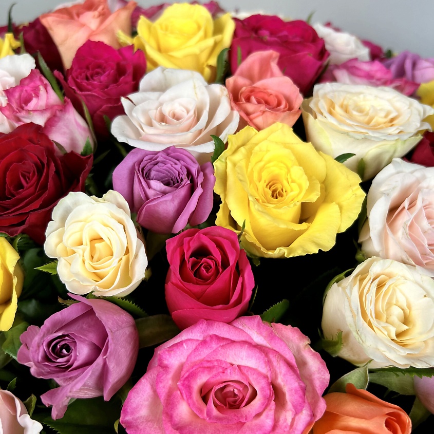 ЛЭТУАЛЬ FLOWERS Корзина из разноцветных роз Кения 151 шт. – фото 2