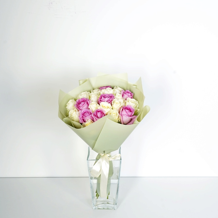 ЛЭТУАЛЬ FLOWERS Букет из белых и розовых роз Россия 21 шт. (40 см) – фото 2