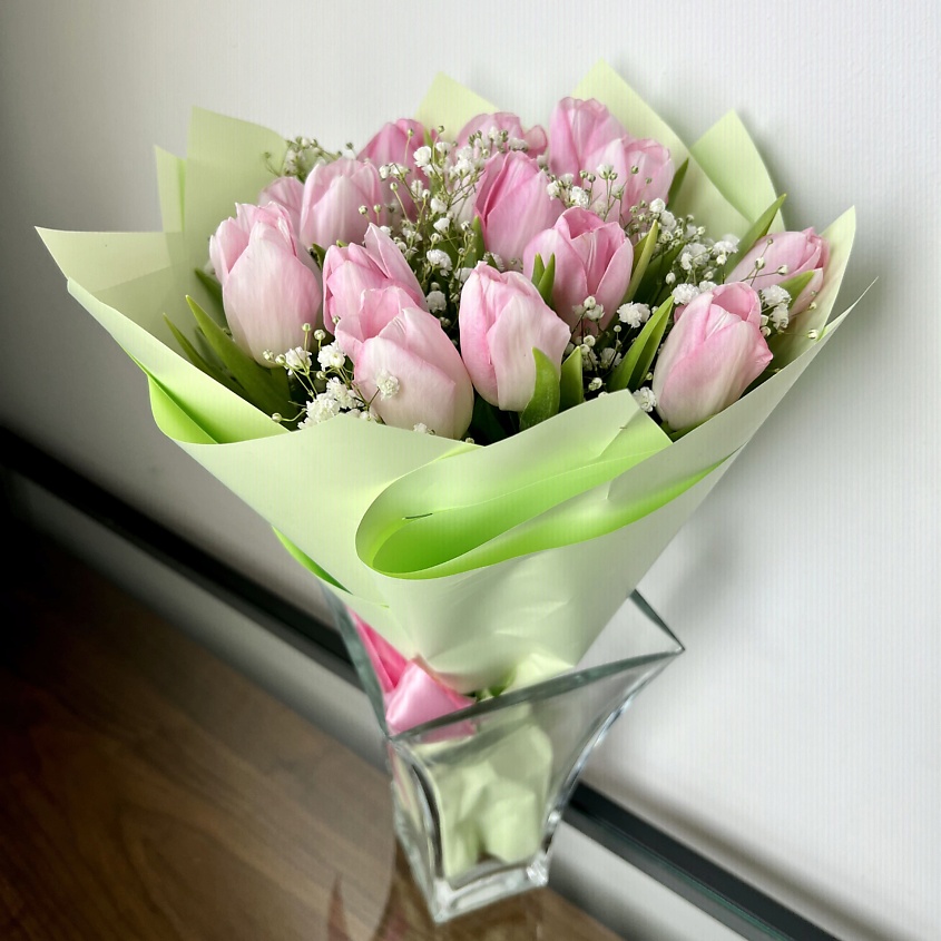 ЛЭТУАЛЬ FLOWERS Букет из розовых тюльпанов и гипсофилы – фото 2
