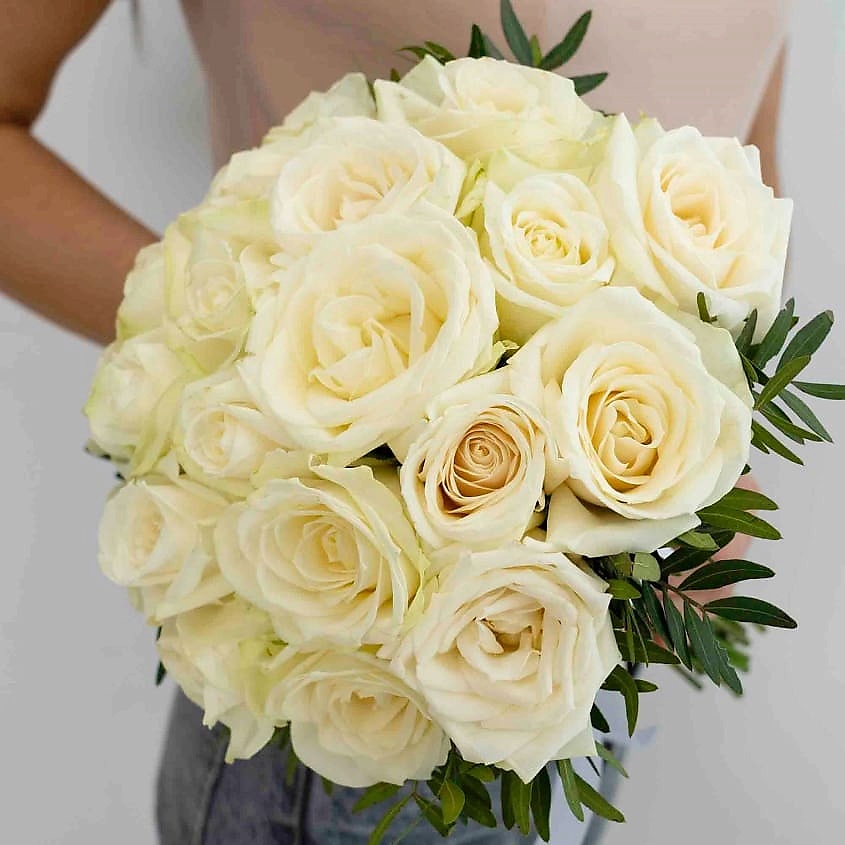 ЛЭТУАЛЬ FLOWERS Букет невесты из белых роз – фото 2