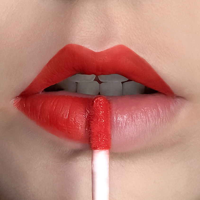 CHARME Матовая кремовая губная помада "Sugar Lips", 106 Красный – фото 4