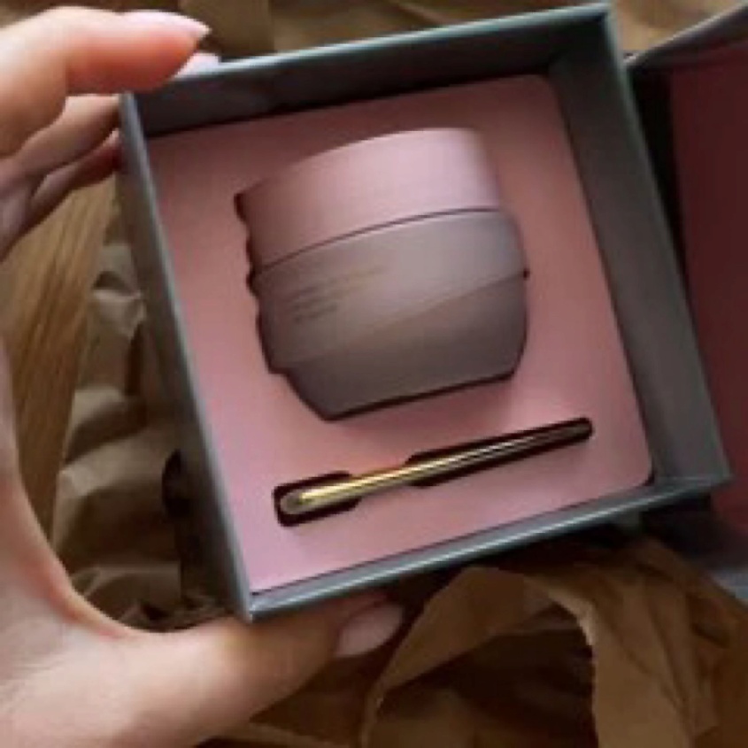 HUXLEY Увлажняющий крем Discovery of Shara Reframing Cream: Super Bloom – фото 4