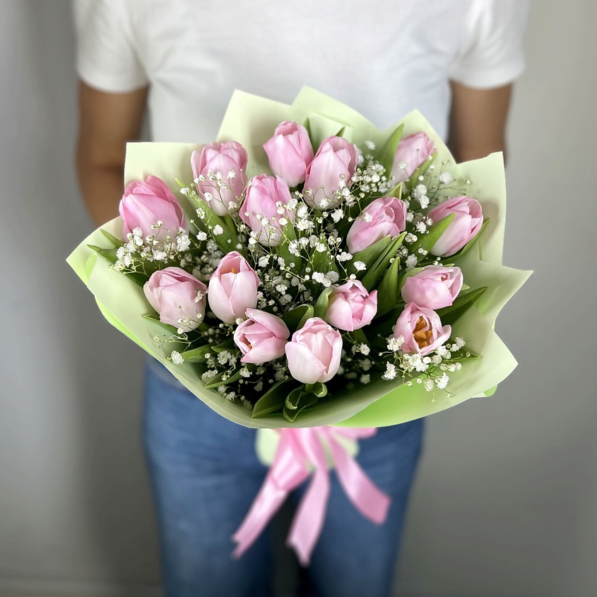 ЛЭТУАЛЬ FLOWERS Букет из розовых тюльпанов и гипсофилы – фото 5