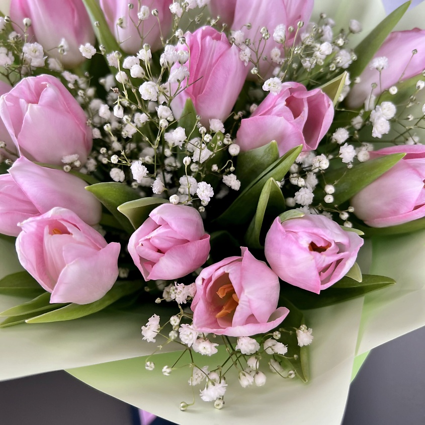 ЛЭТУАЛЬ FLOWERS Букет из розовых тюльпанов и гипсофилы – фото 3