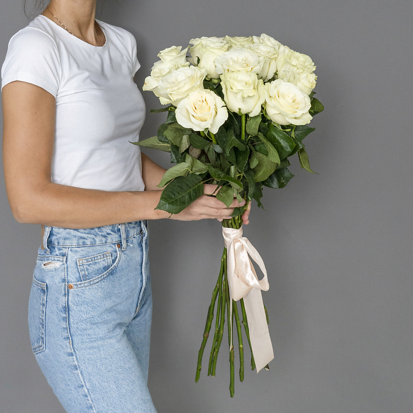 ЛЭТУАЛЬ FLOWERS Букет из высоких белых роз Эквадор 15 шт. (70 см) – фото 2