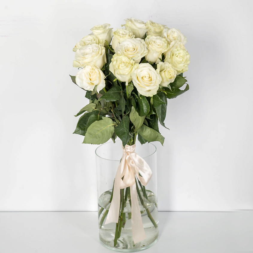ЛЭТУАЛЬ FLOWERS Букет из высоких белых роз Эквадор 15 шт. (70 см) – фото 4