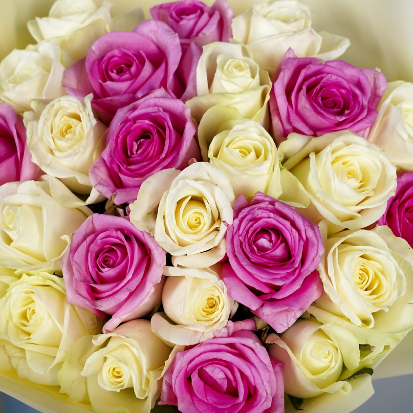 ЛЭТУАЛЬ FLOWERS Букет из белых и розовых роз Россия 25 шт. (40 см) – фото 5