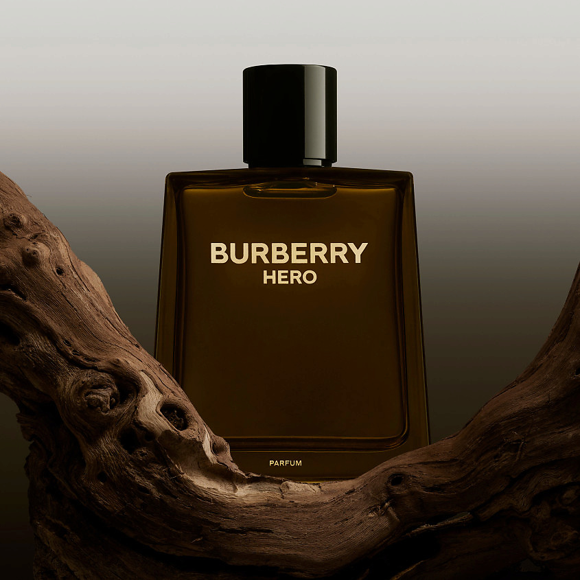 BURBERRY Hero Parfum – фото 4