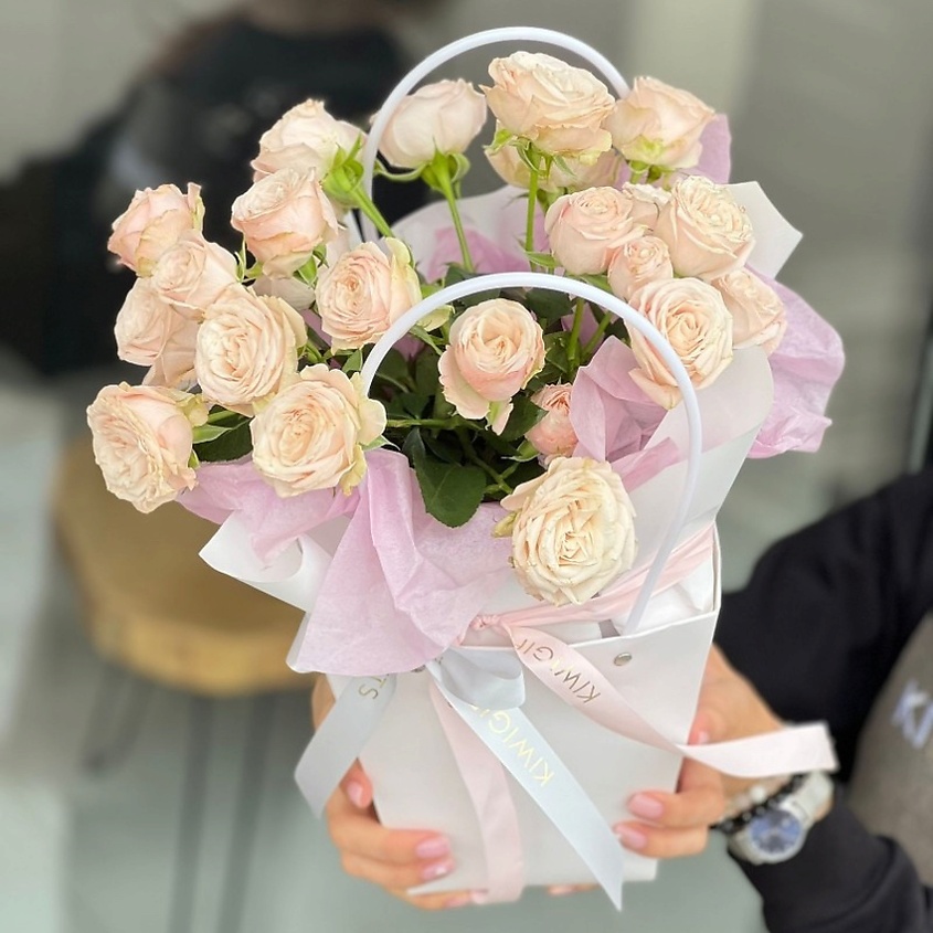 KIWIGIFTS Букет цветов живые Розы кустовые – фото 3