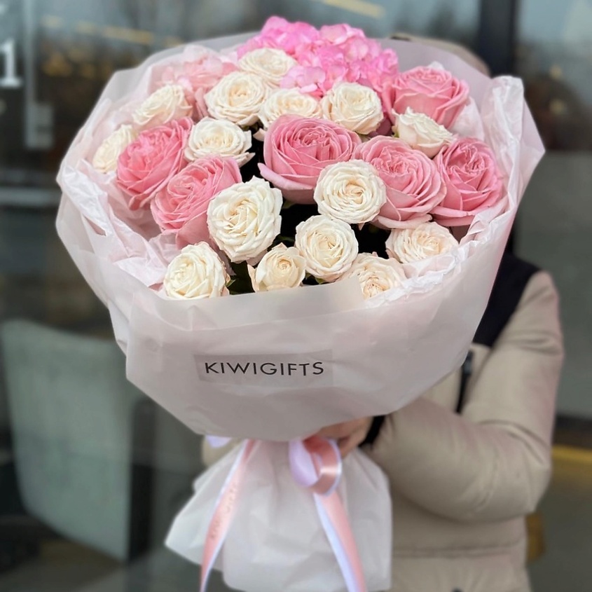 KIWIGIFTS Букет цветов живые Розы, Гортензия – фото 1