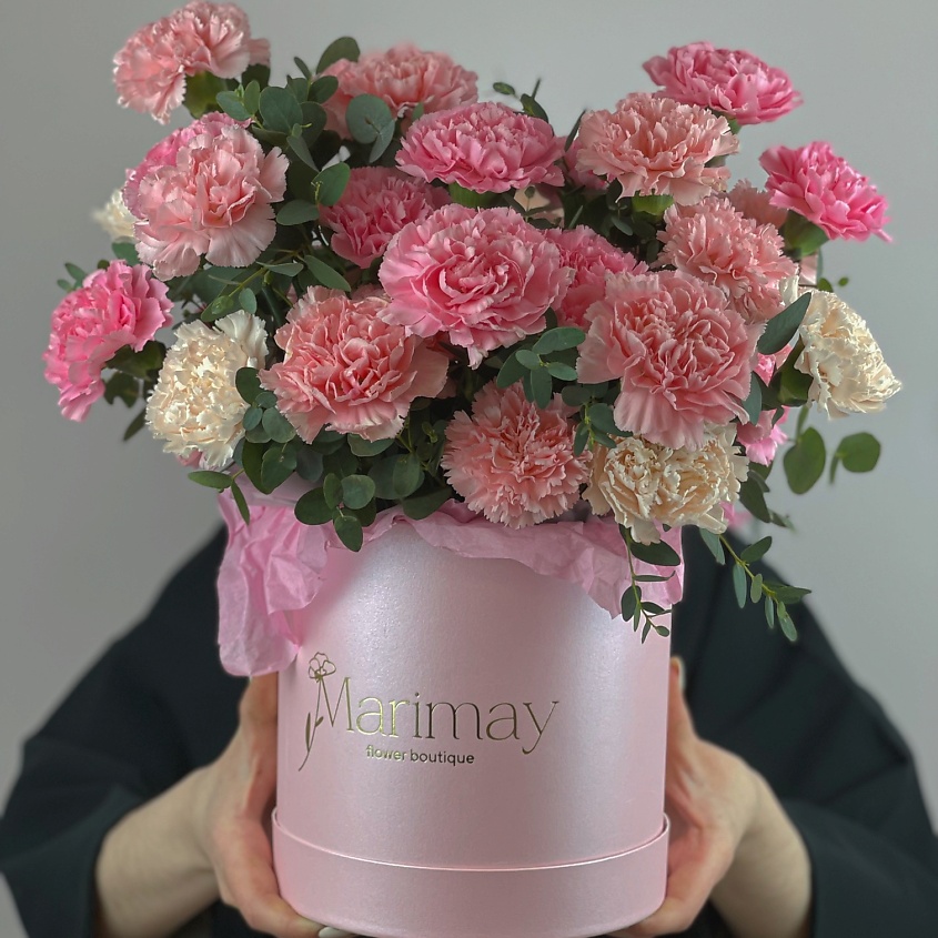 MARIMAY Пудровое спокойствие — диантусы и эвкалипт в коробке – фото 1