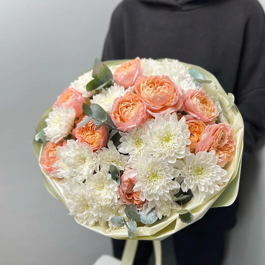 FLORES Пышный букет с персиковой пионовидной розой и хризантемой – фото 4