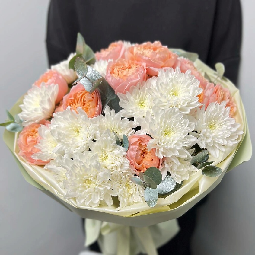 FLORES Пышный букет с персиковой пионовидной розой и хризантемой – фото 6