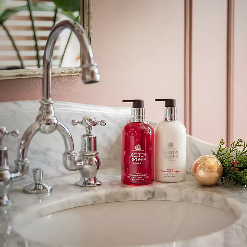 MOLTON BROWN Лосьон для рук Festive Frankincense & Allspice – фото 2