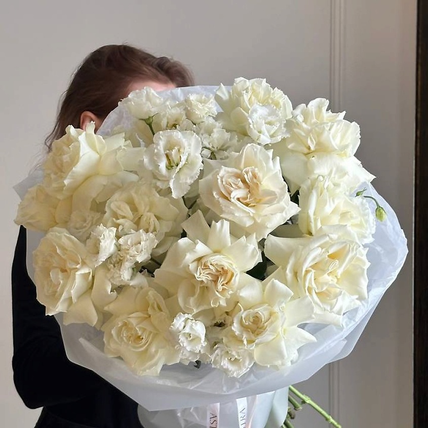 ASTRA FLOWER BOUTIQUE Нежный букет из розы и эустомы – фото 2