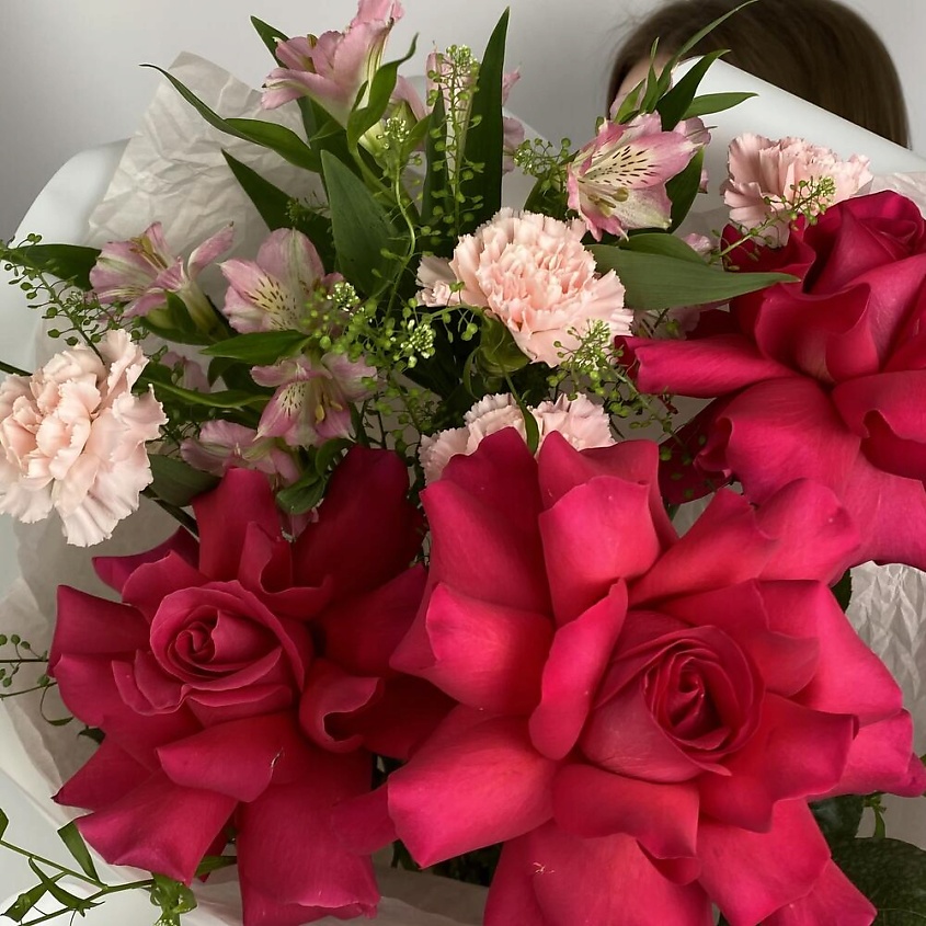 VLSHBN FLOWERS STATE Авторский букет с французской розой , альстромерией , гвоздикой – фото 2