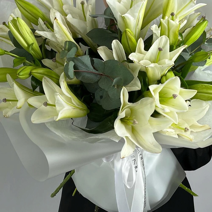 VLSHBN FLOWERS STATE Букет из лилии и эвкалипта – фото 2