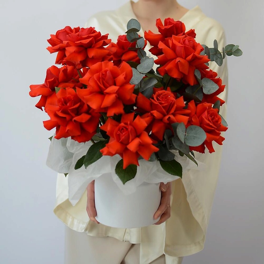 VLSHBN FLOWERS STATE Авторская композиция из красных роз и эвкалипта – фото 2