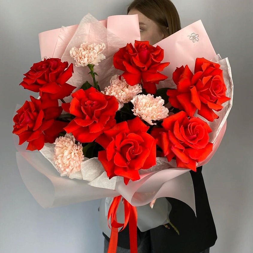 VLSHBN FLOWERS STATE Авторский букет с розой и гвоздикой в ярких оттенках – фото 1