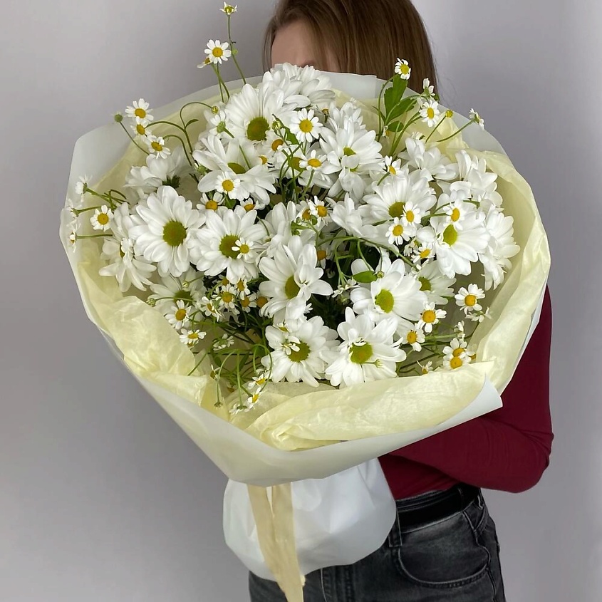 VLSHBN FLOWERS STATE Авторский букет с хризантемой и ромашками – фото 1