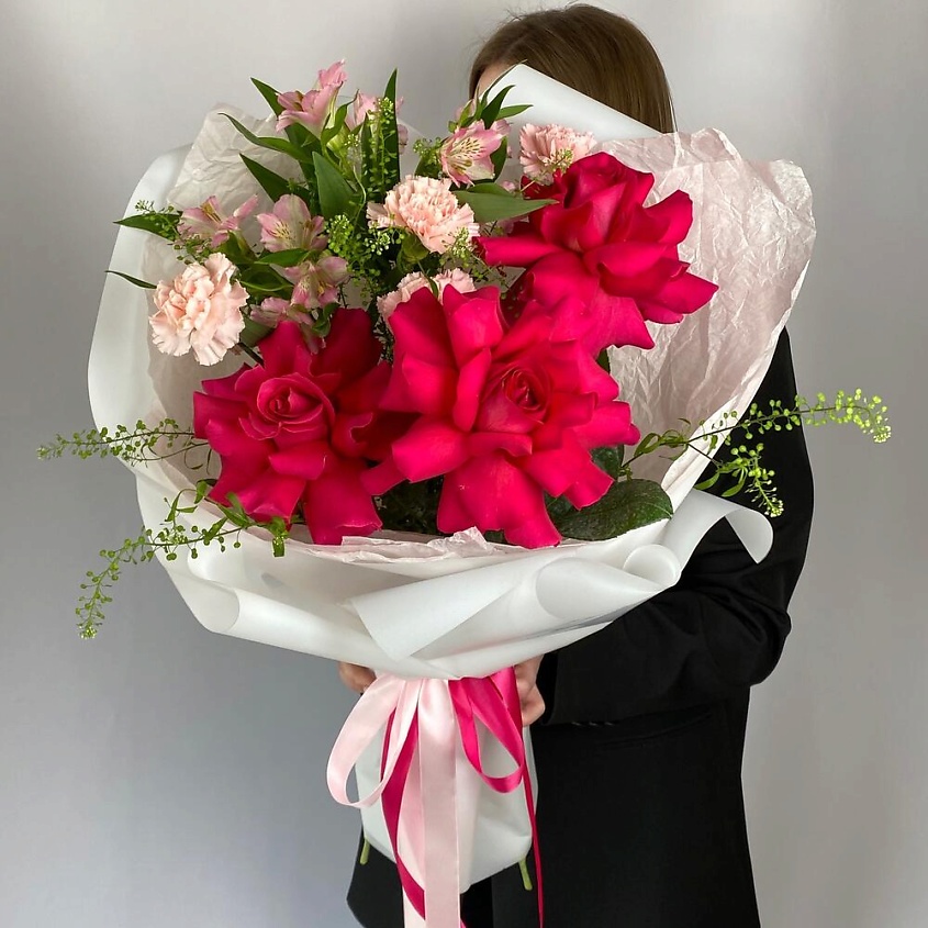 VLSHBN FLOWERS STATE Авторский букет с французской розой , альстромерией , гвоздикой – фото 1