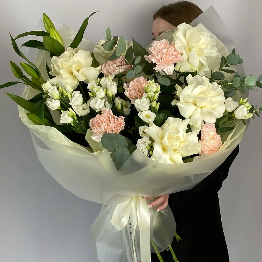 VLSHBN FLOWERS STATE Авторский весенний букет с белыми Розами, Диантус , Эустома, Лилия, Эвкалипт – фото 1