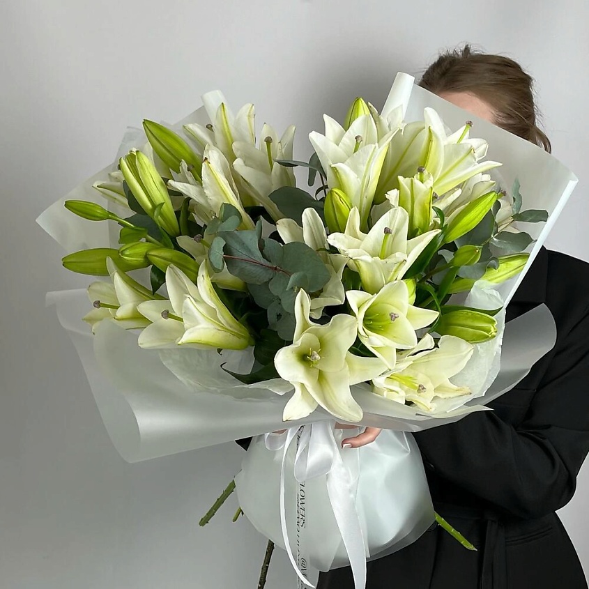 VLSHBN FLOWERS STATE Букет из лилии и эвкалипта – фото 1