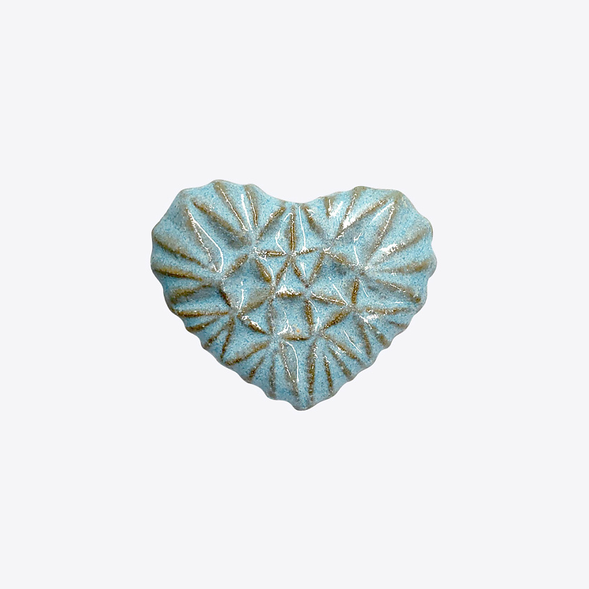 LA PALME ARTISAN CERAMICA Брошь-значок из керамики Сердце Голубой лед Б – фото 1