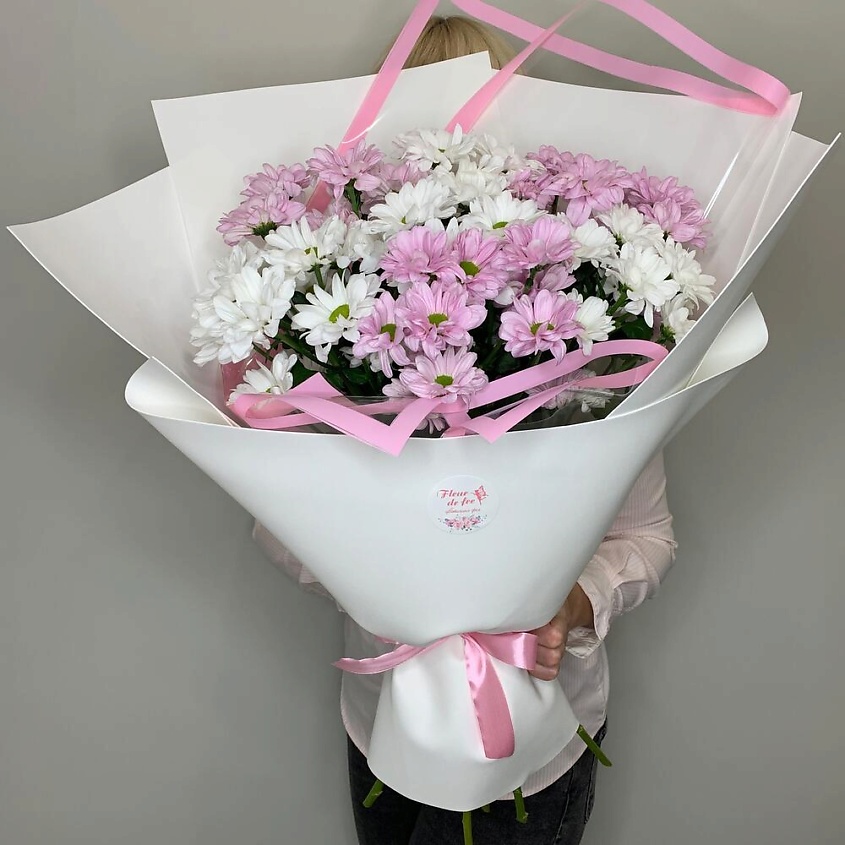 FLEUR DE FEE ЦВЕТОЧНАЯ ФЕЯ Букет из 7 белых и розовых ромашковых кустовых хризантем – фото 2