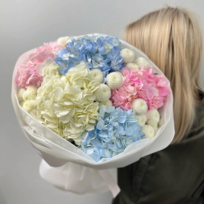 FLORES Нежные розовые и голубые гортензии с хризантемой – фото 3