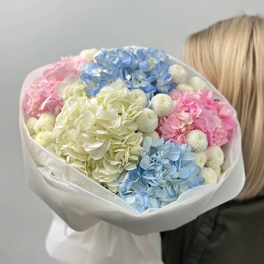 FLORES Нежные розовые и голубые гортензии с хризантемой – фото 1
