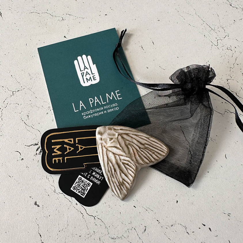 LA PALME ARTISAN CERAMICA Брошь-значок из керамики Моль Снежная Б – фото 6
