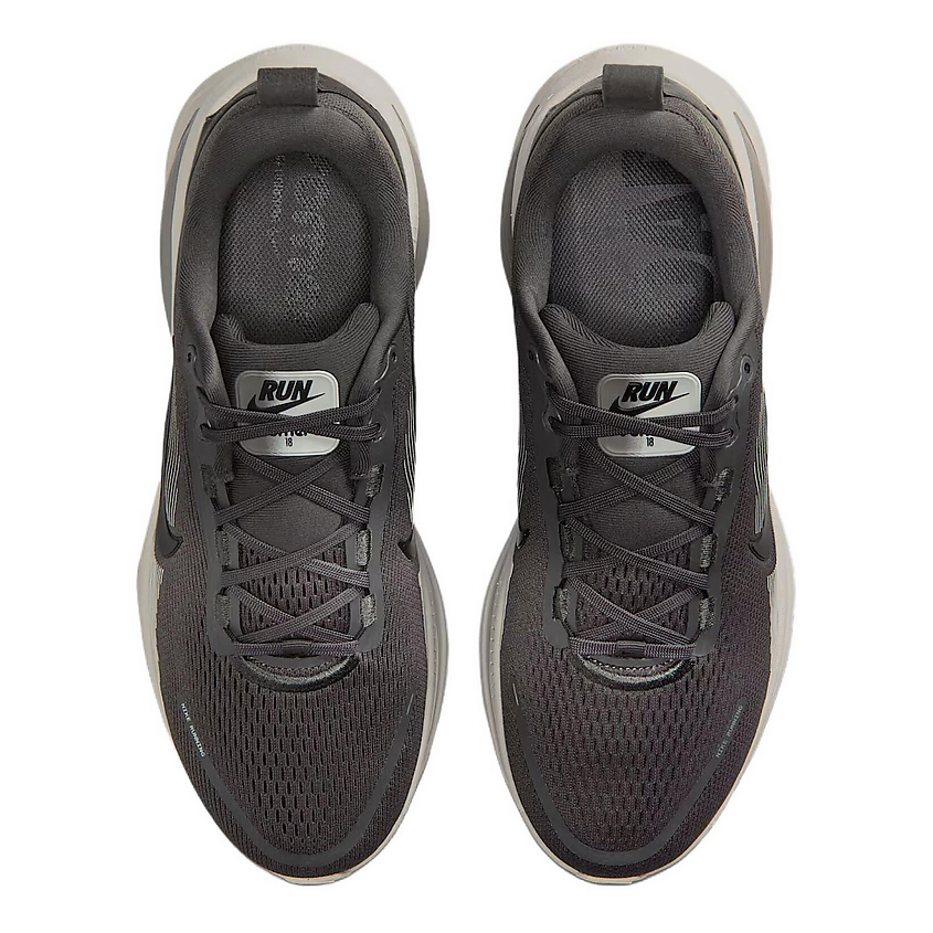NIKE Беговые кроссовки мужские Vomero 18 – фото 4